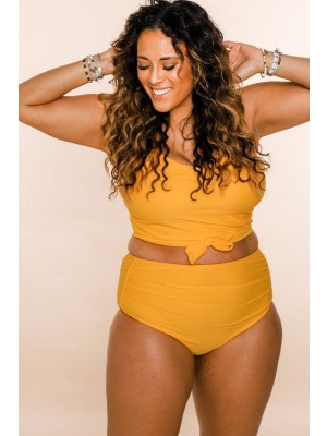 Bikini-Set mit herzförmigem Halsausschnitt und Knoten vorne